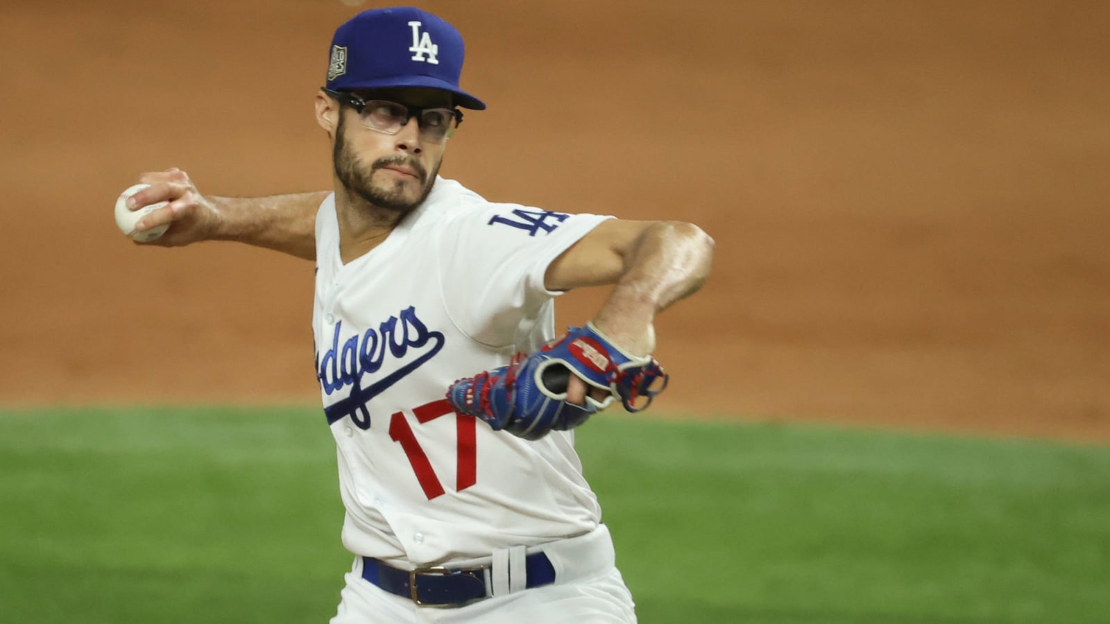 Dodgers activate Joe Kelly, place Scott Alexander on 10-day IL