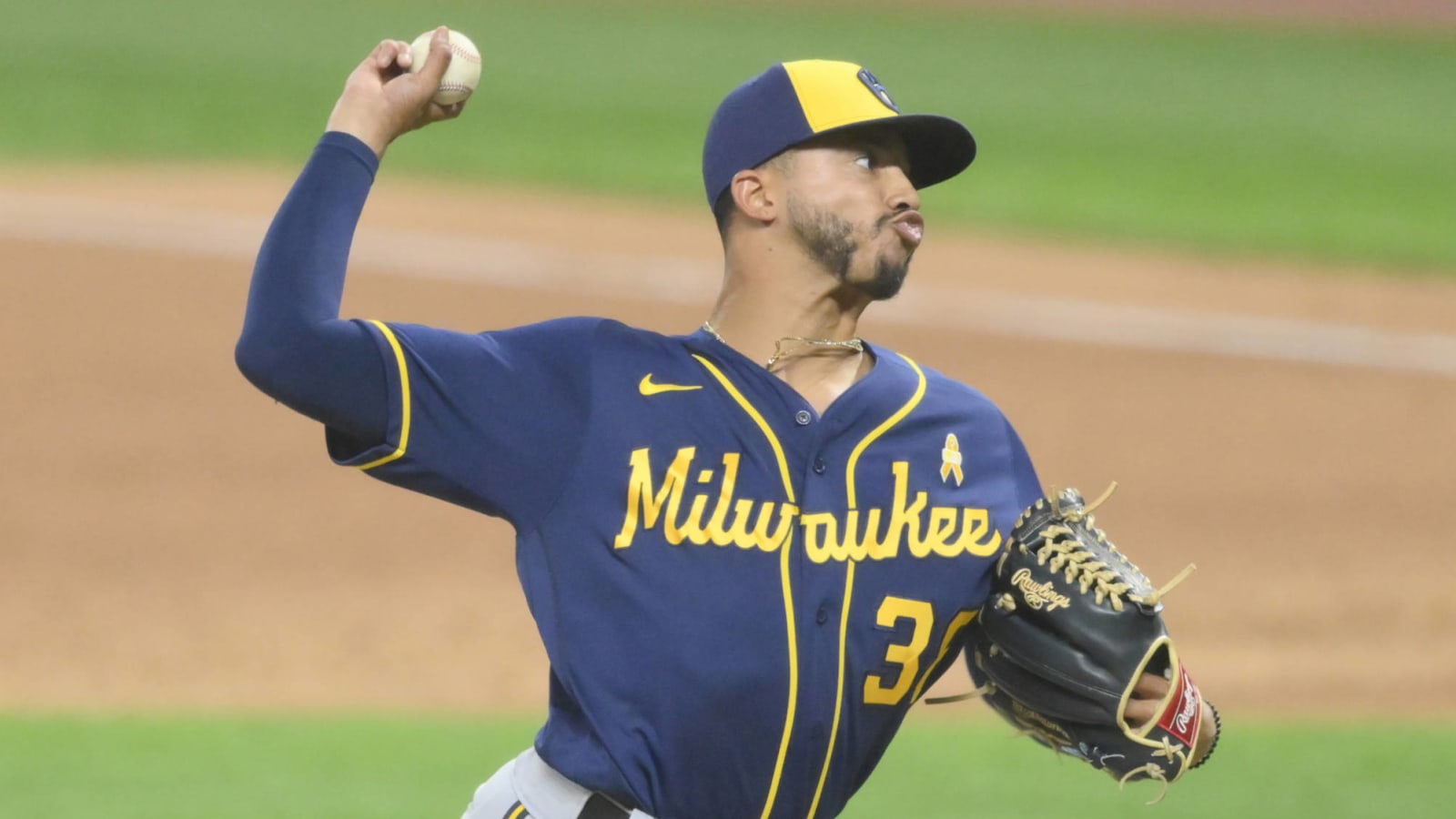 Brewers' Williams having one of most dominant reliever seasons ever