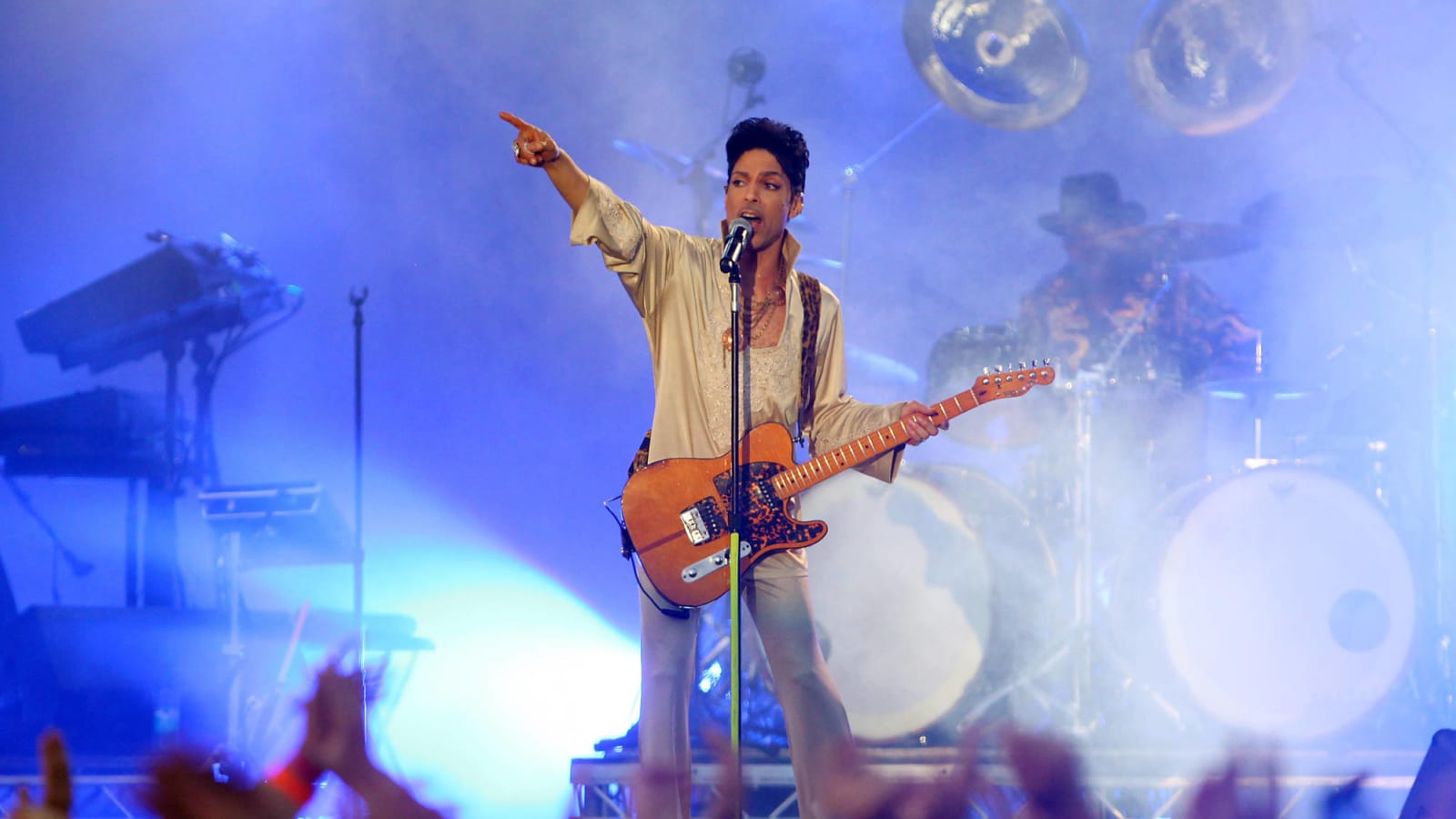 Prince's estate announces lost 'Welcome 2 America' album will release this summer