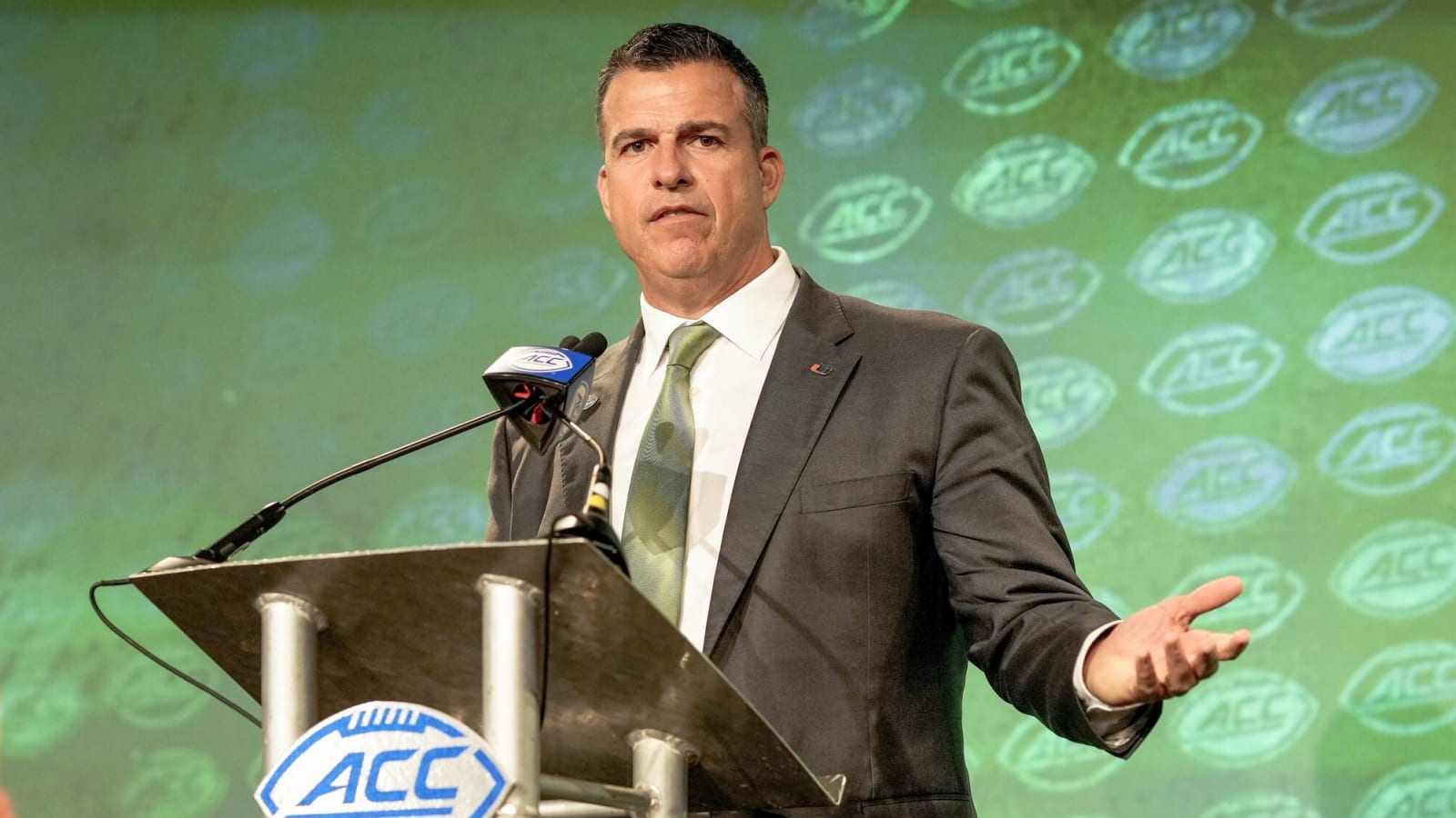 Miami HC Mario Cristobal ditches turnover chain