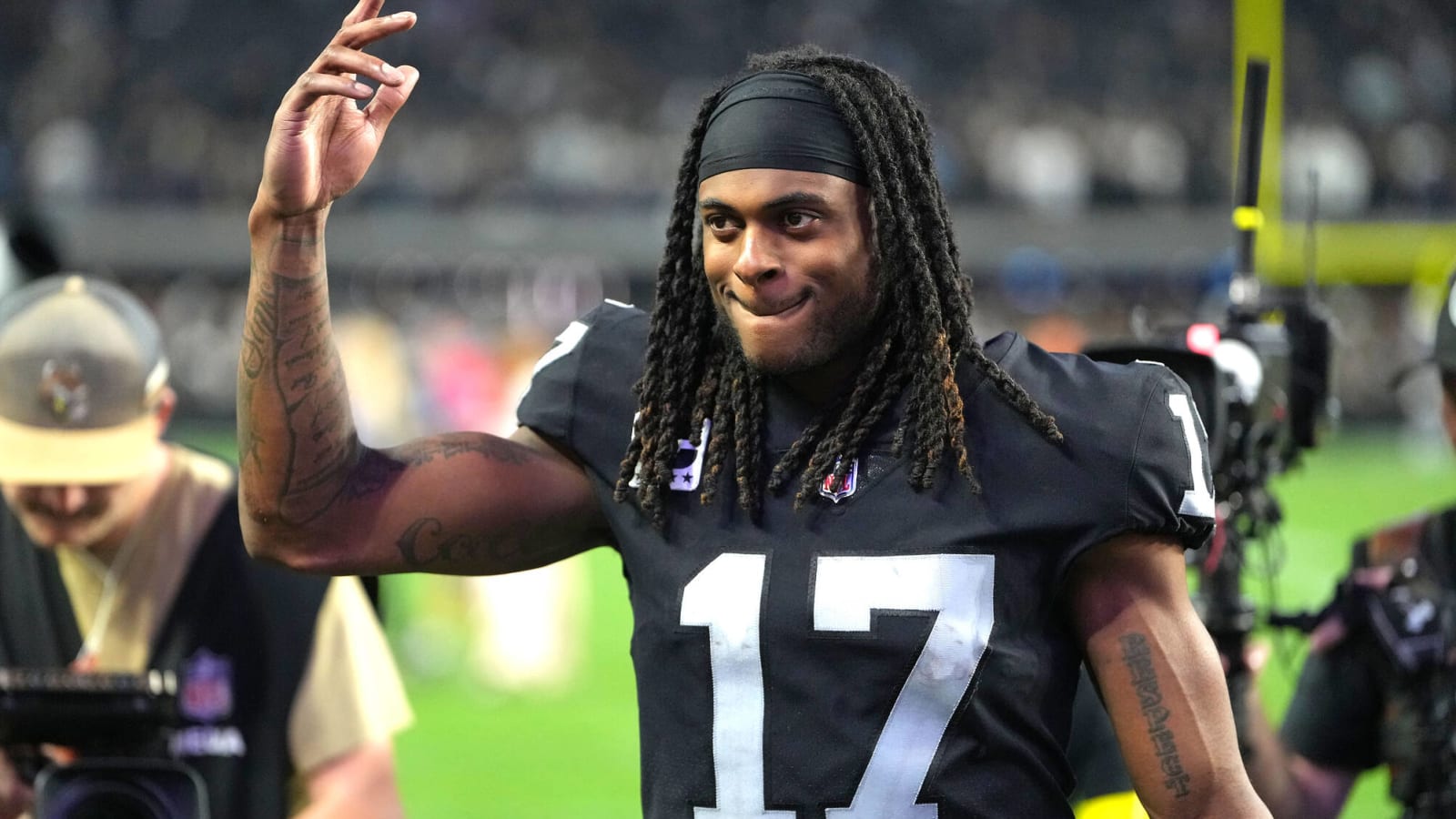 Davante Adams continues to help Raiders turn things around