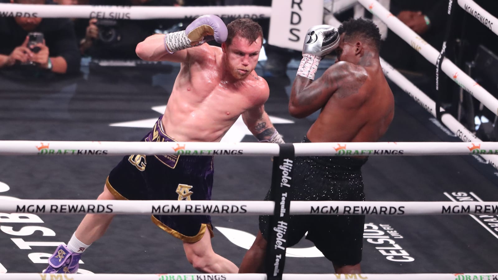 Austin Trout Calls Out Canelo Alvarez For A BKFC Fight