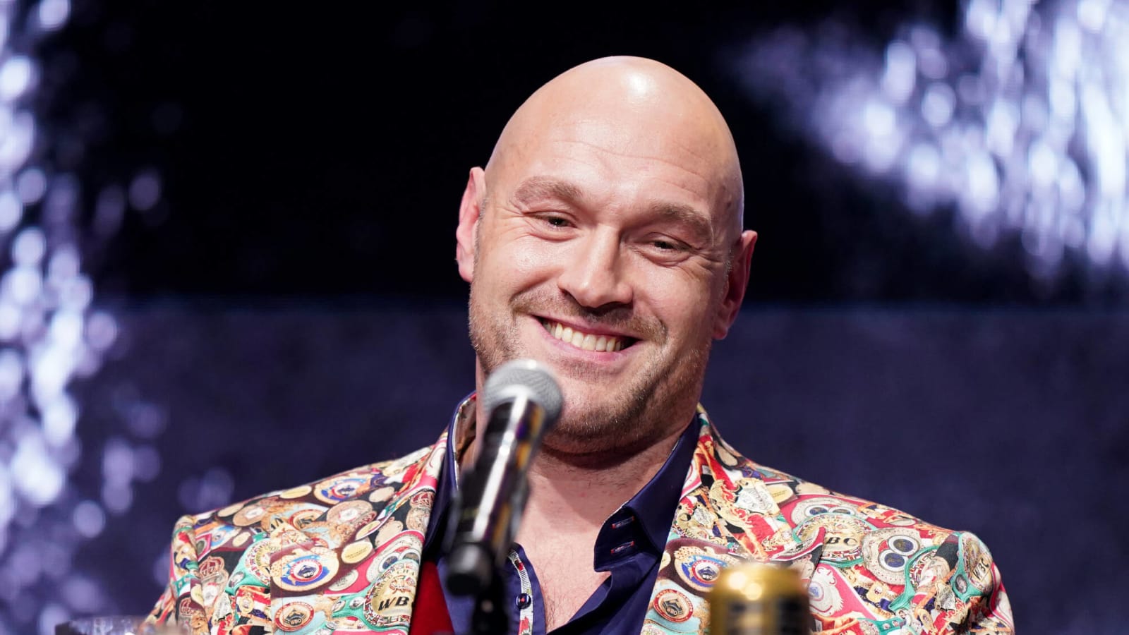 Sparring Injury Delays Fury vs Usyk