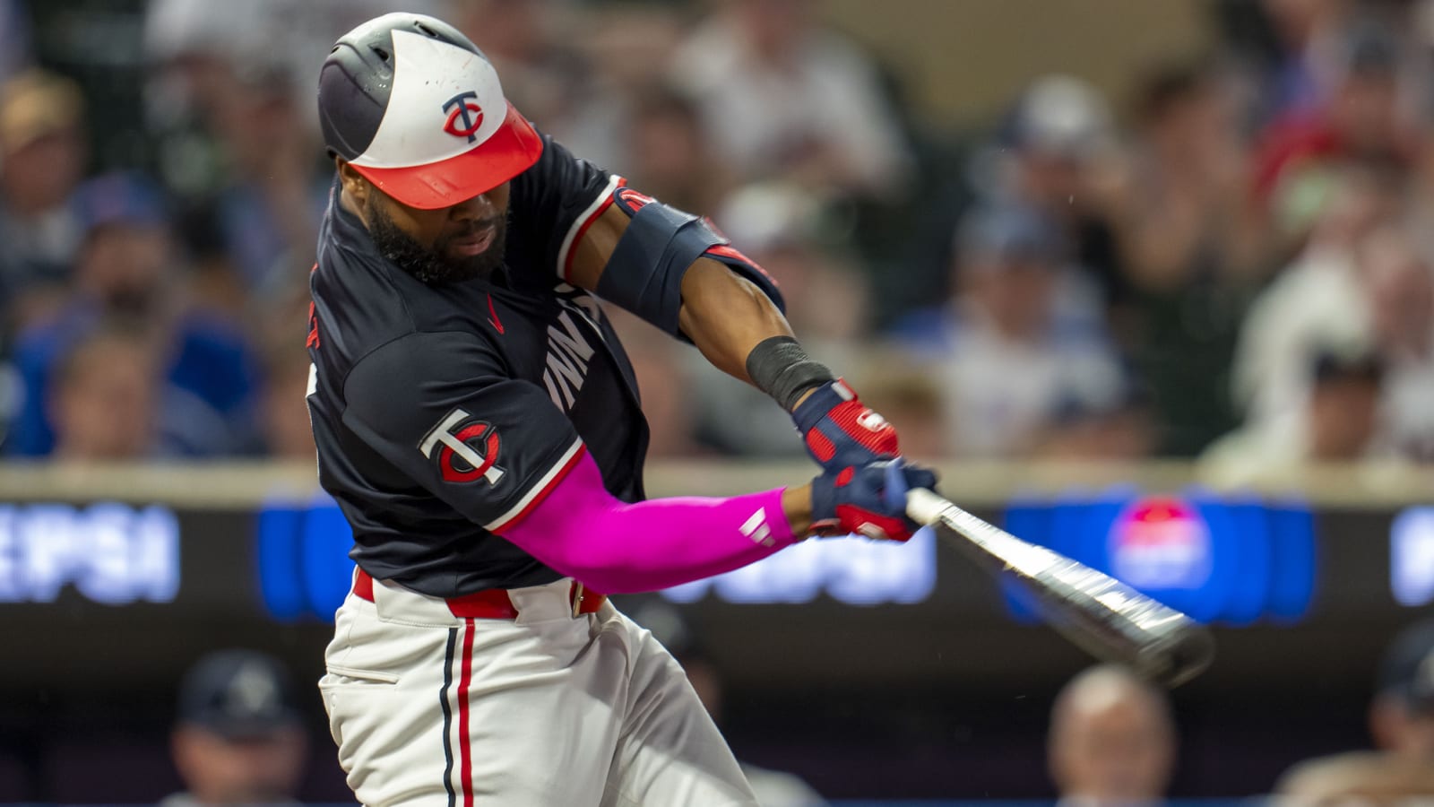 Tigers to sign Manuel Margot