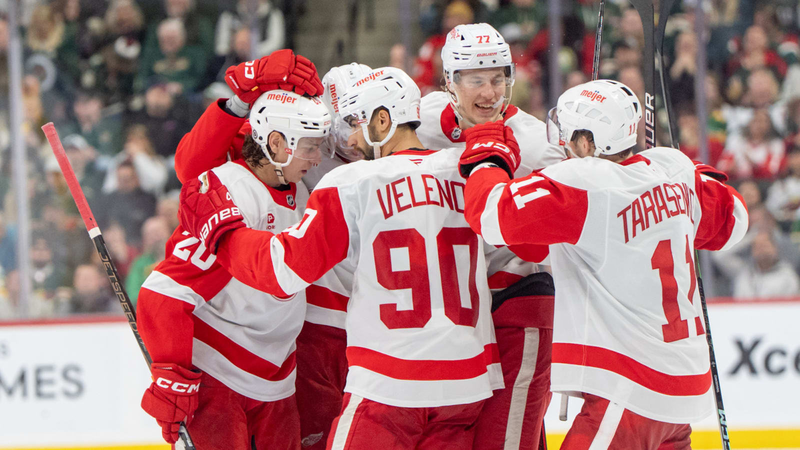 This Time, Red Wings Hang on to Win