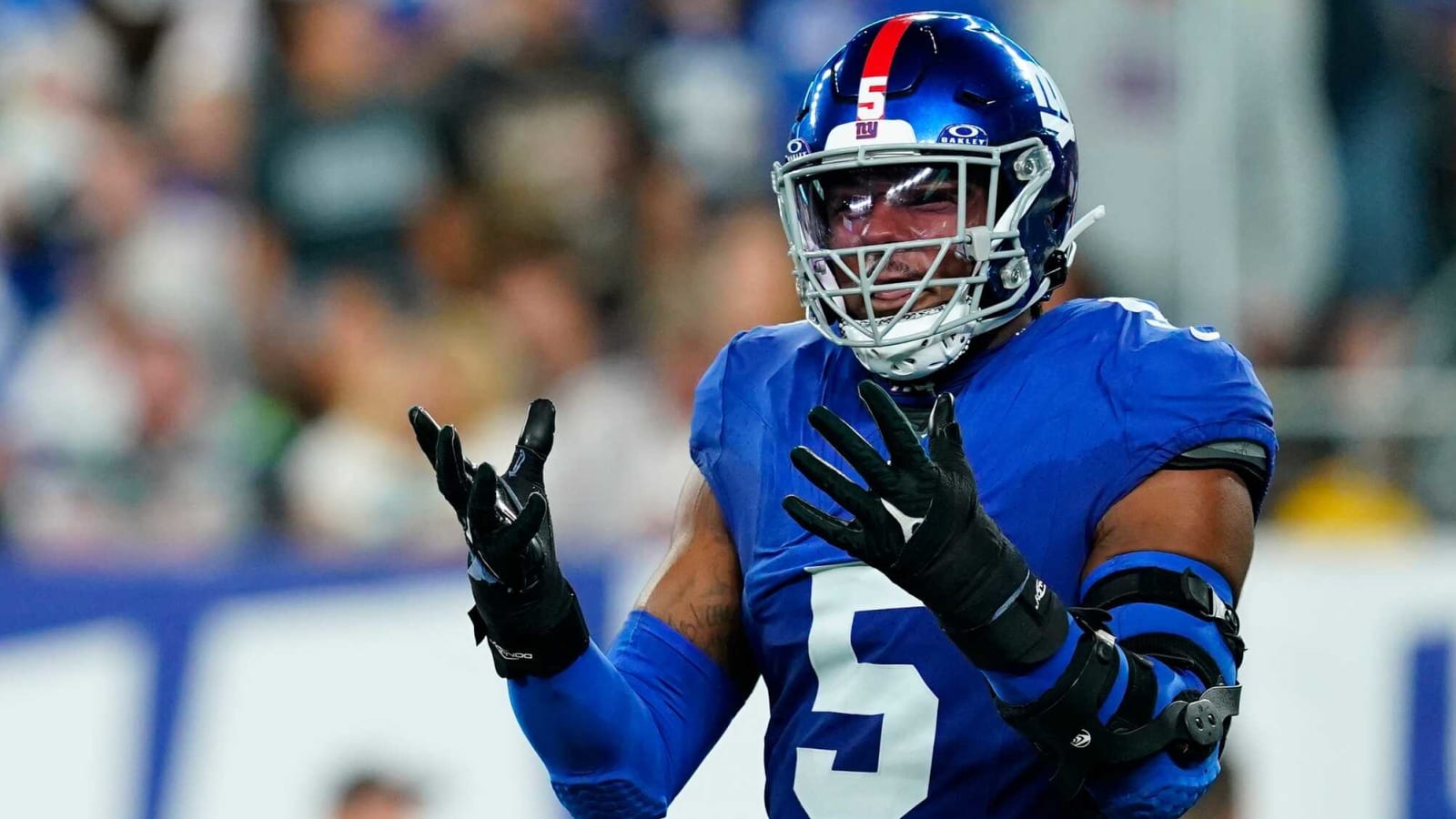 Giants' Kayvon Thibodeaux reacts to Saquon Barkley signing