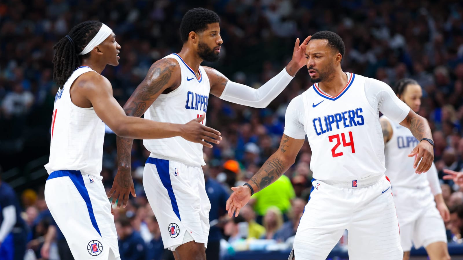 Clippers disavow billboard advertising flights from Dallas to Cancun