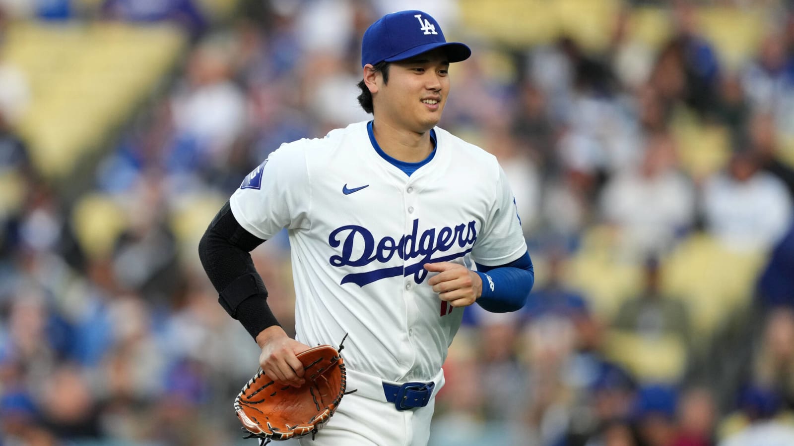 Dodgers Video: Shohei Ohtani Surprises UCLA Pediatric Patient On Bobblehead Night