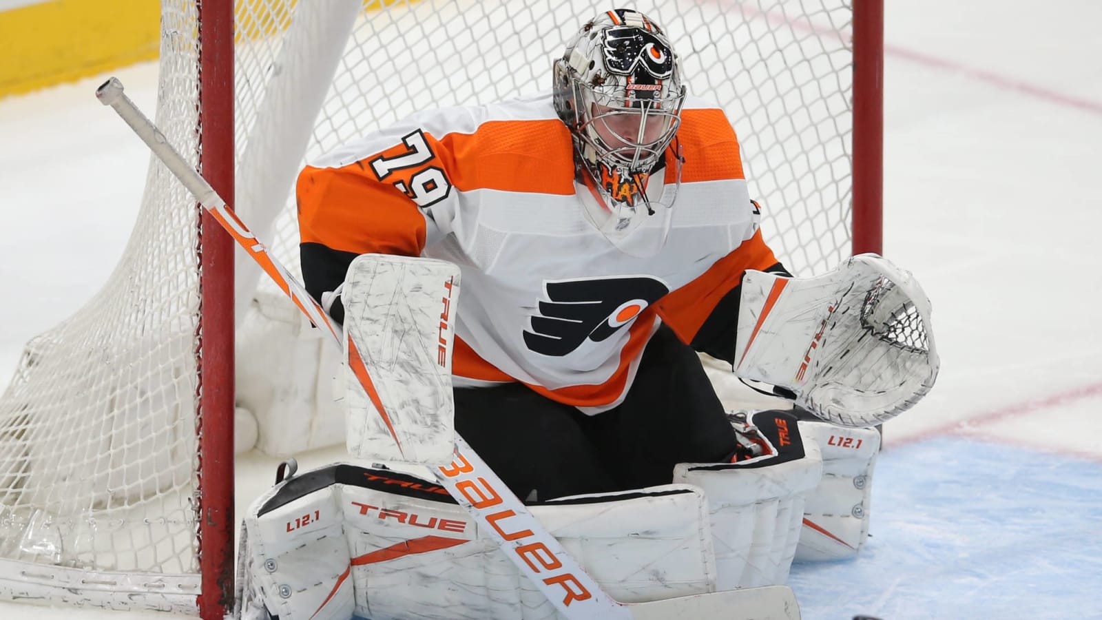 Flyers sign Carter Hart to three-year, $11.9M extension