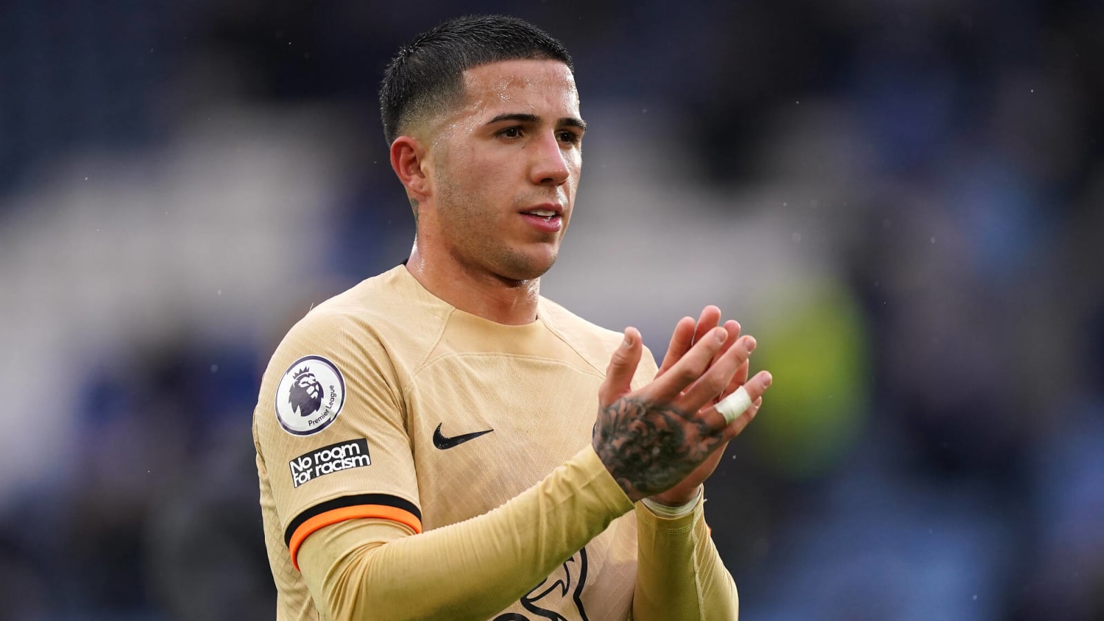 Enzo Fernandez speaks about challenges of playing in the Premier League ...