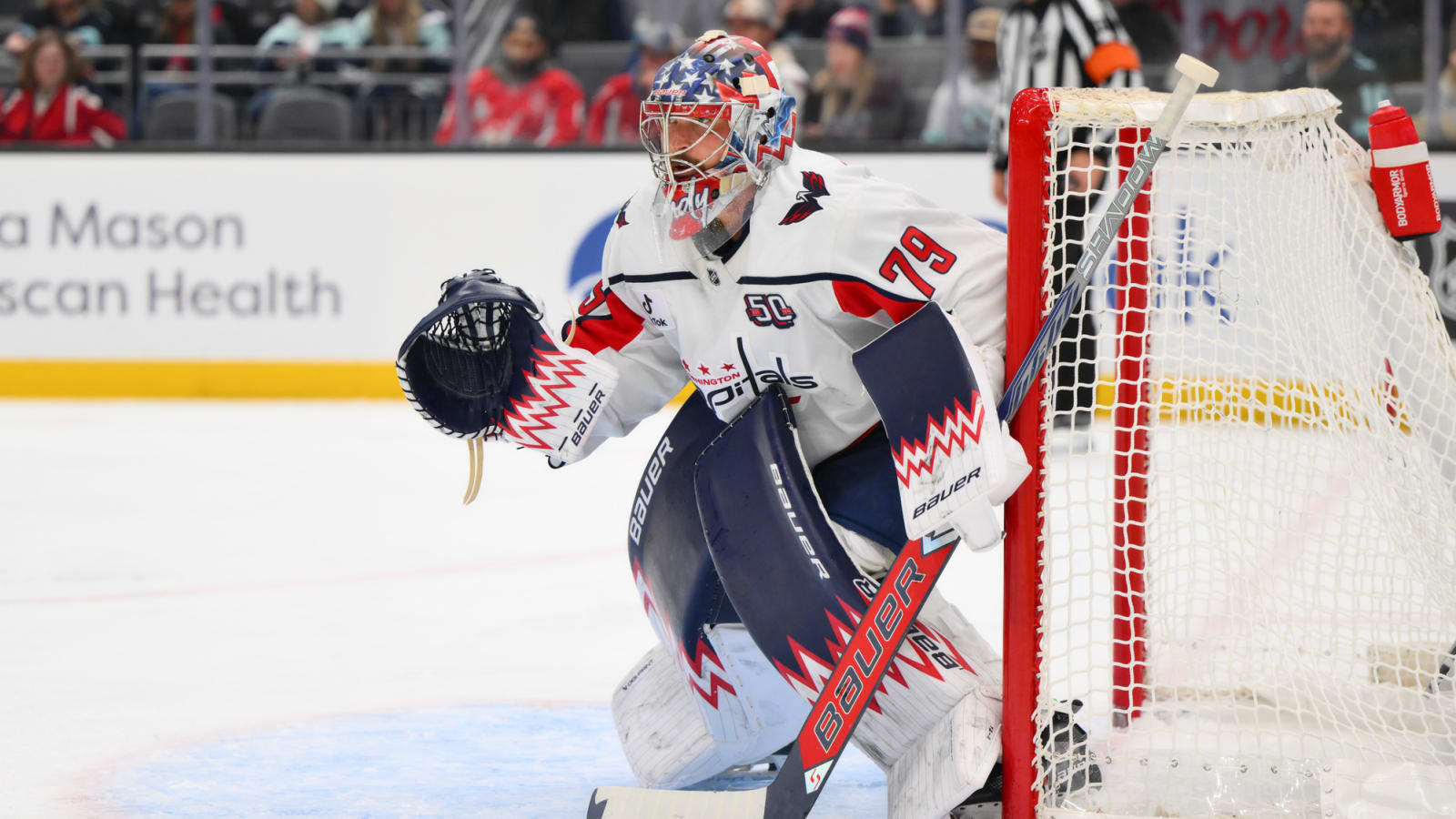 Capitals working on extension with Charlie Lindgren