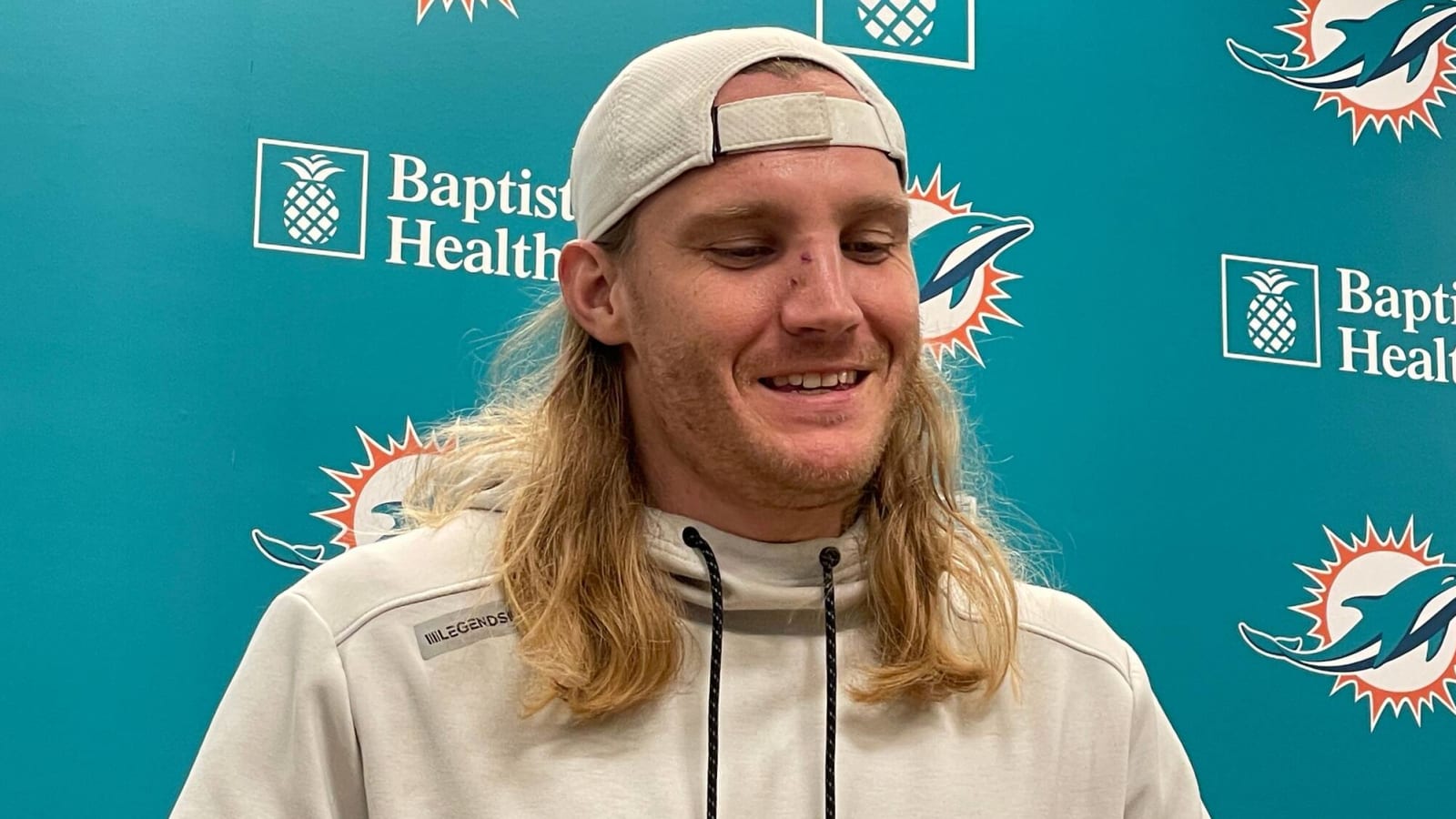 Dolphins LB Andrew Van Ginkel breaks nose in win over Jets, but won’t miss time