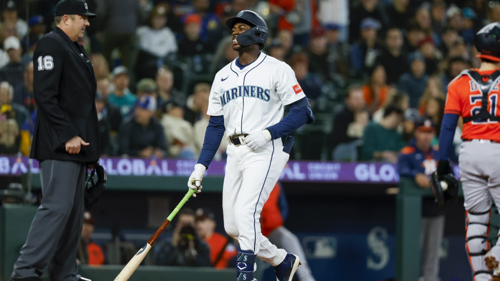 Mariners put Ryan Bliss on IL due to biceps tear, designate Jesse Hahn