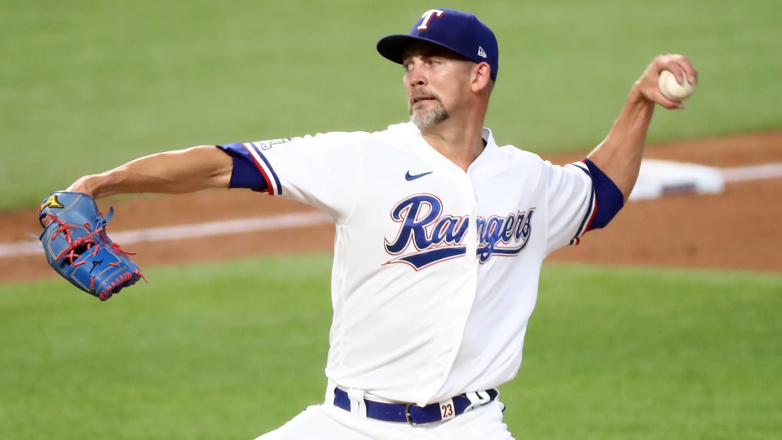 Rangers trade All-Star left-hander Mike Minor to Athletics