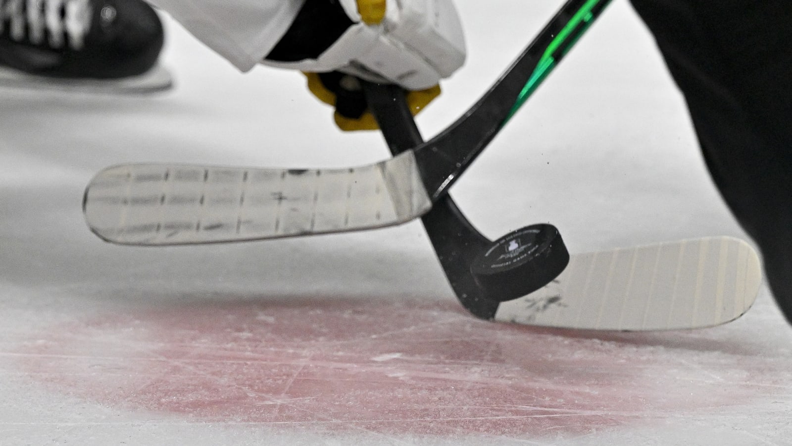 Oilers mutually part ways with assistant GM