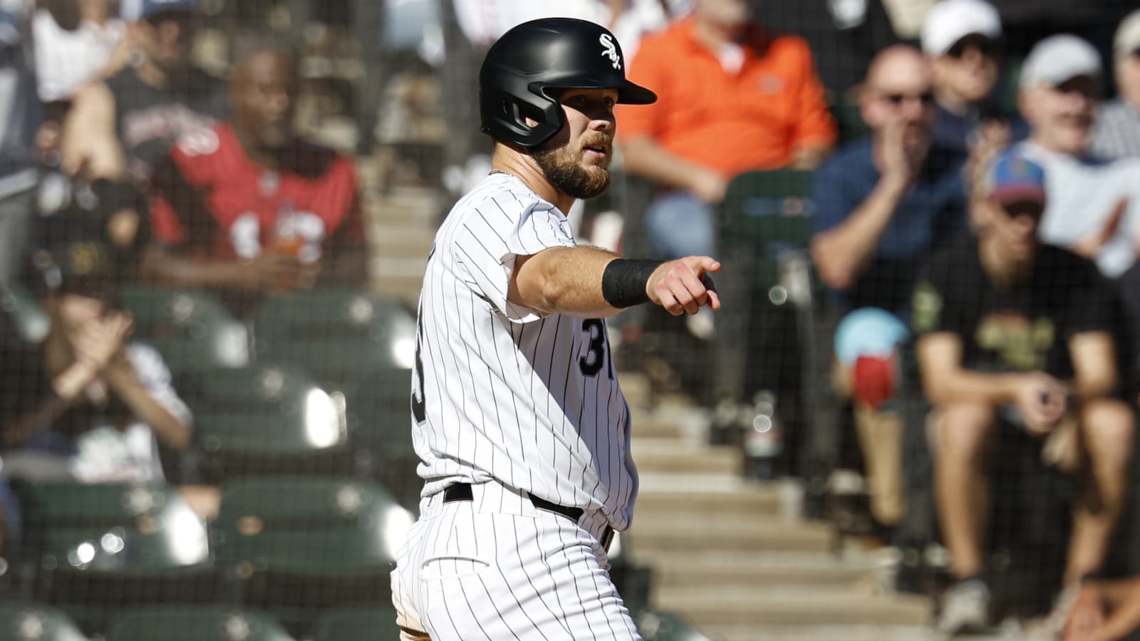 White Sox outright Zach DeLoach