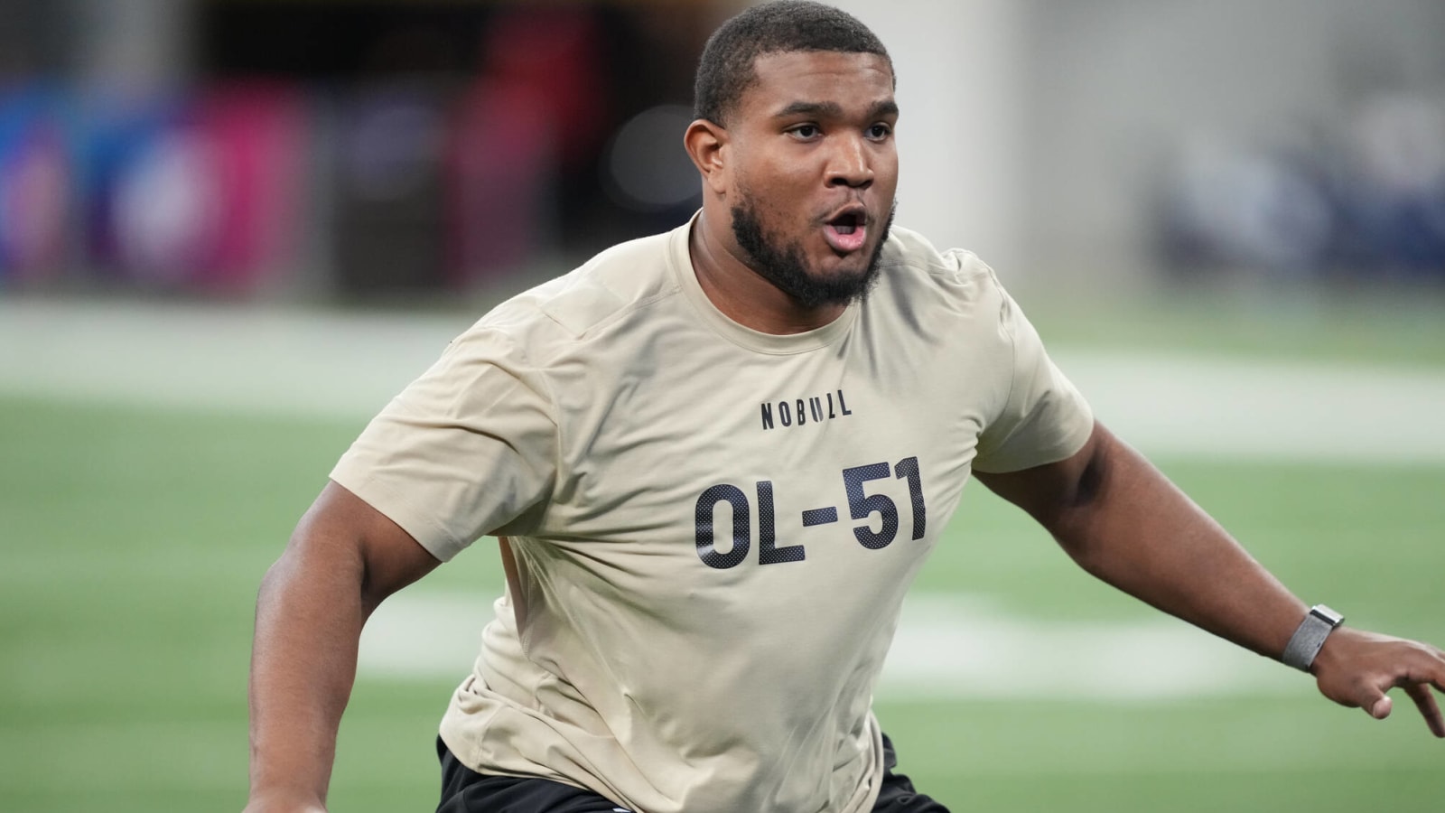 Packers trade up to No. 163, select versatile center