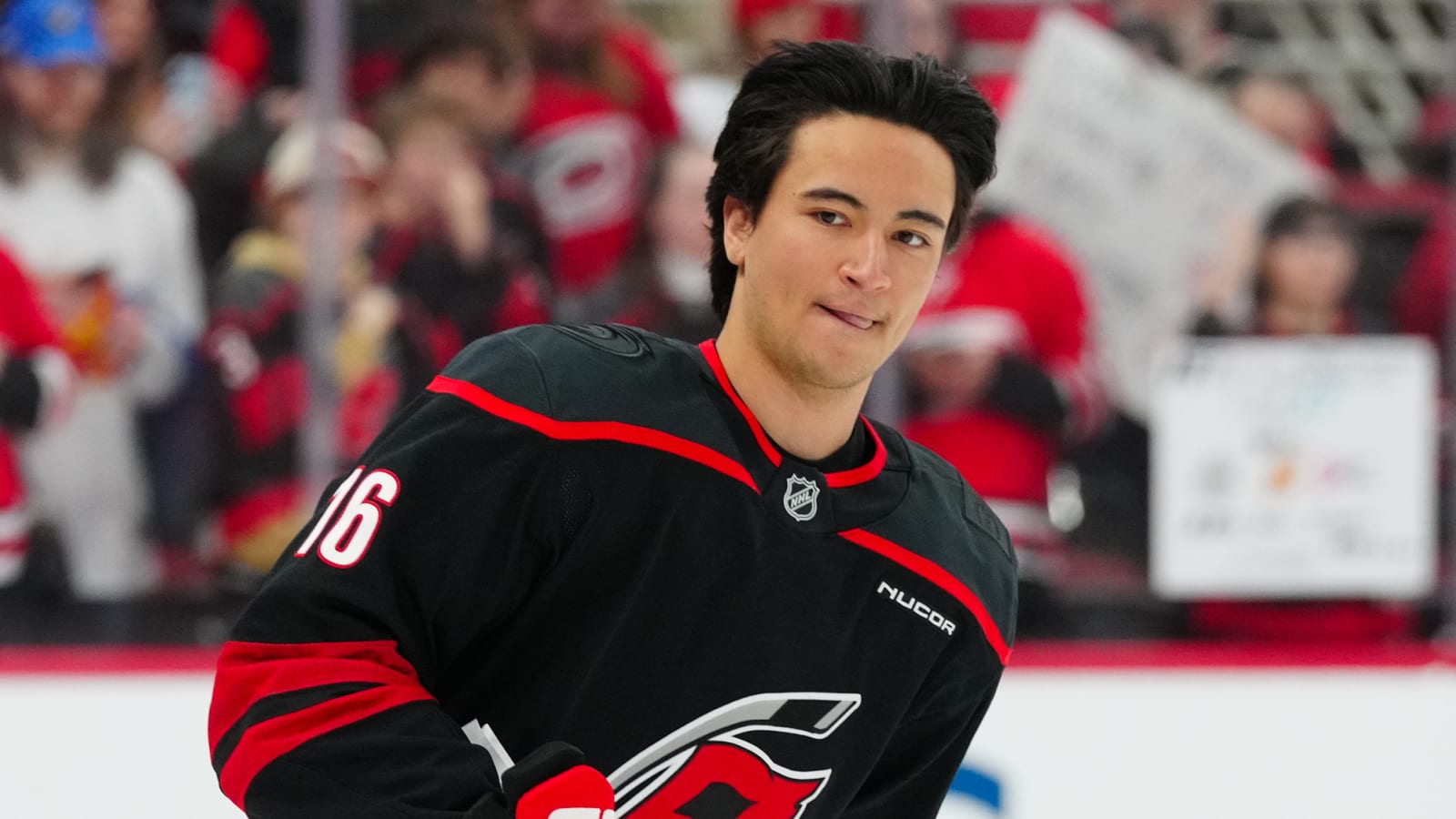 Suzuki Reveals Who Came Up with the Idea to Honour Marc-André Fleury with a Team Handshake