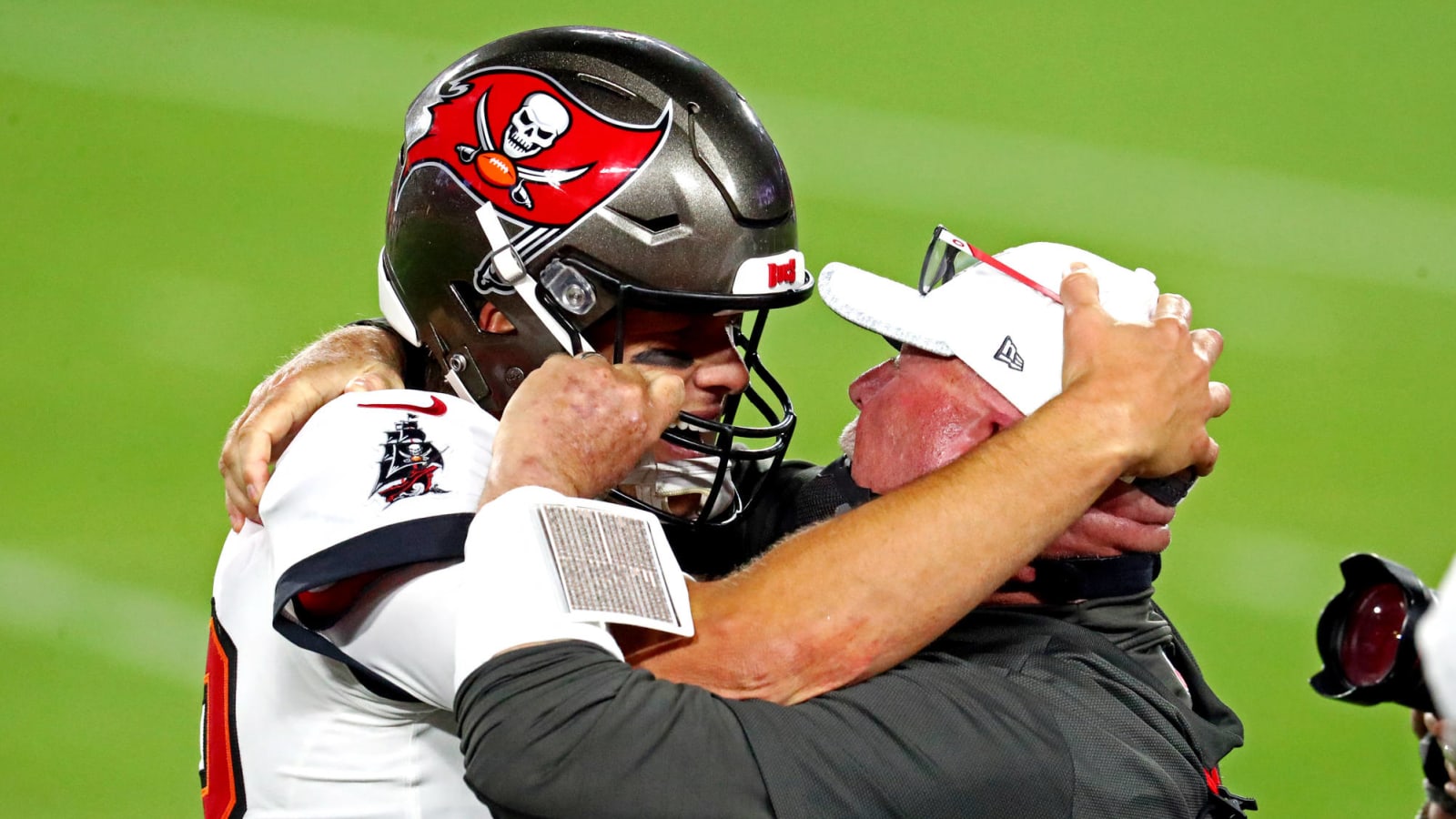 Brady hilariously responds to Arians' Super Bowl tattoo