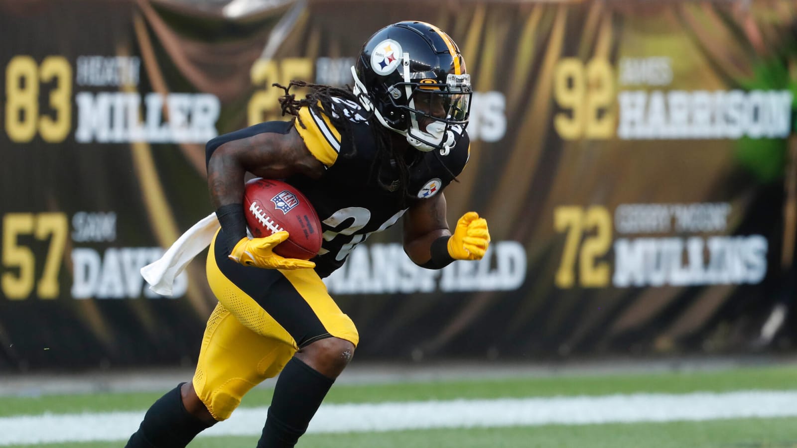 Released Steelers RB Anthony McFarland Clears Waivers