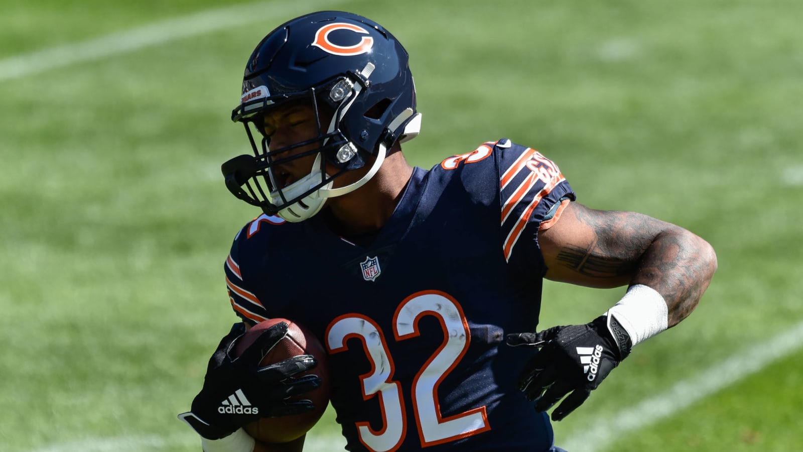 Bears' David Montgomery questionable to return with neck injury