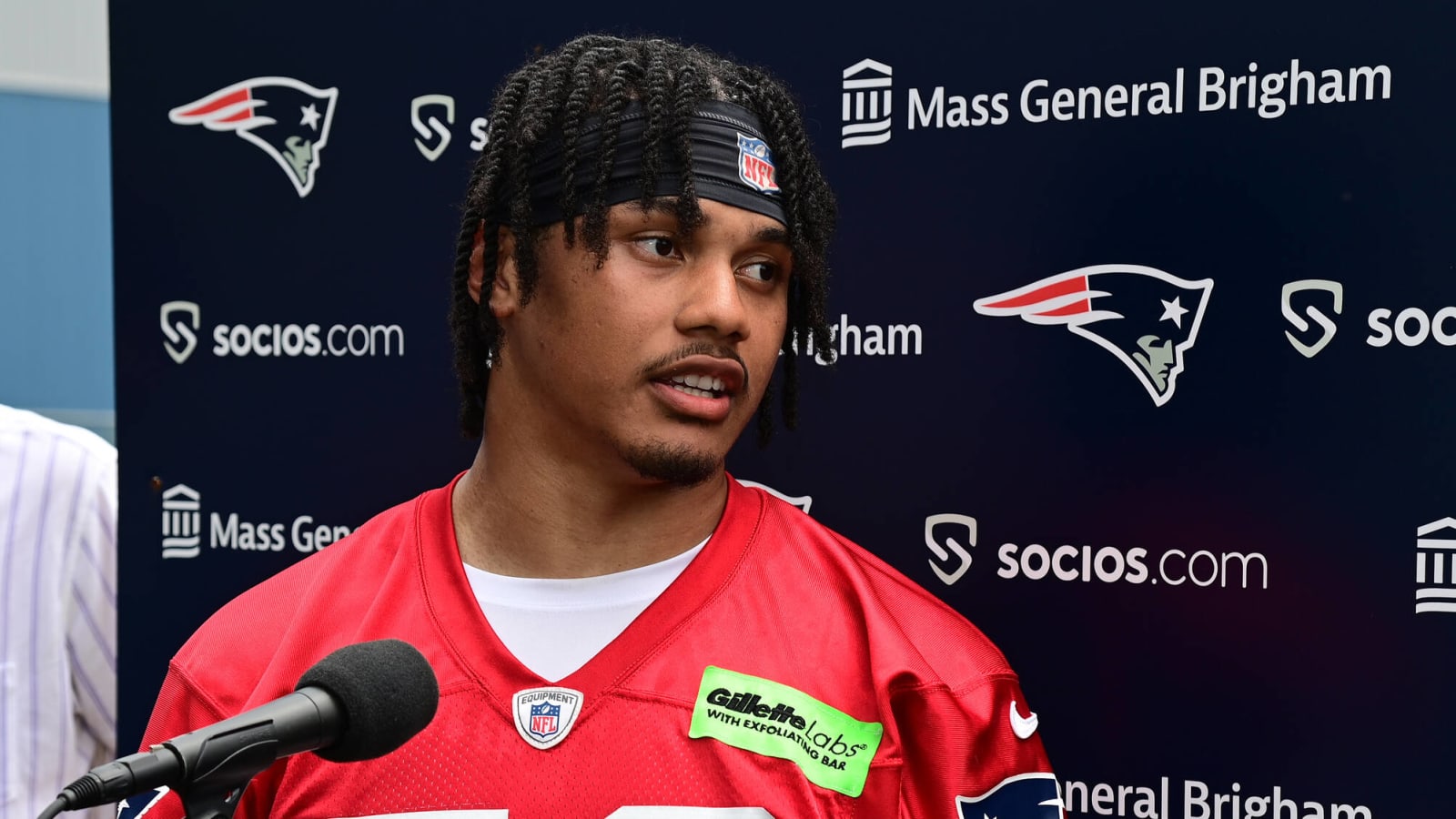 Bedard&#39;s Breakdown - Defense: Thoughts on Marte Mapu&#39;s debut and Patriots preseason totals