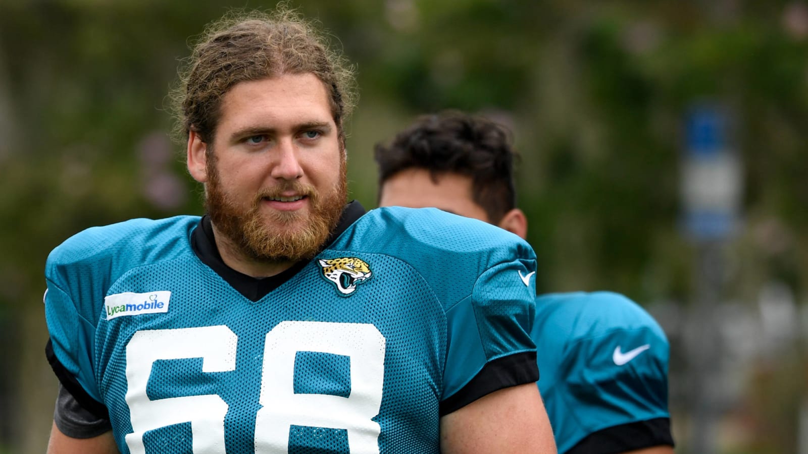 Jaguars OL Norwell, Giants OL Zeitler on the trade block?