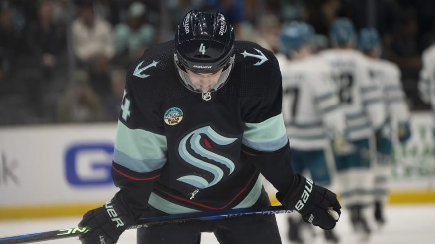 NHL Insider links Edmonton Oilers to familiar face even after rejected contract offer this off-season