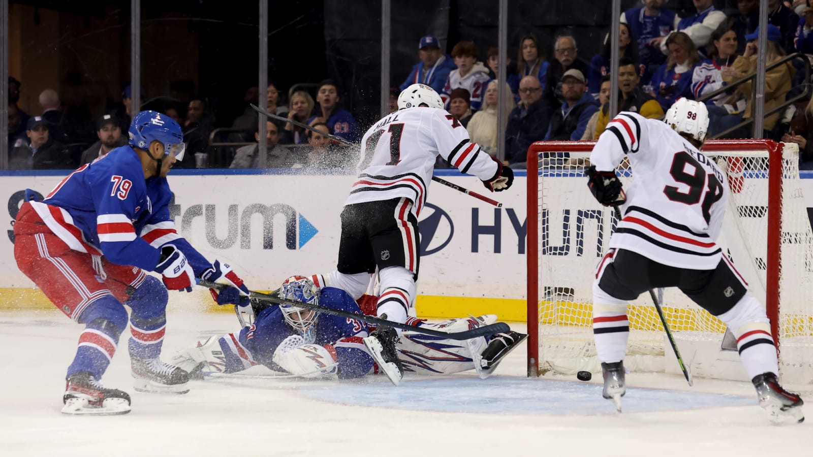 Rangers Booed Off Ice and Takeaways from Blackhawks 2-1 Win