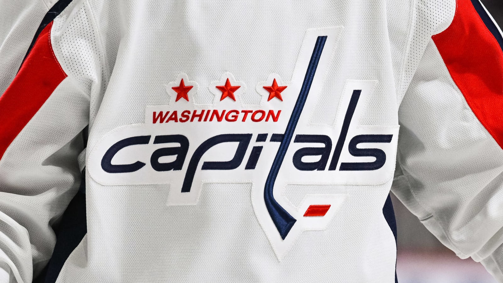 Hurricanes, Capitals release 2023 Stadium Series jerseys