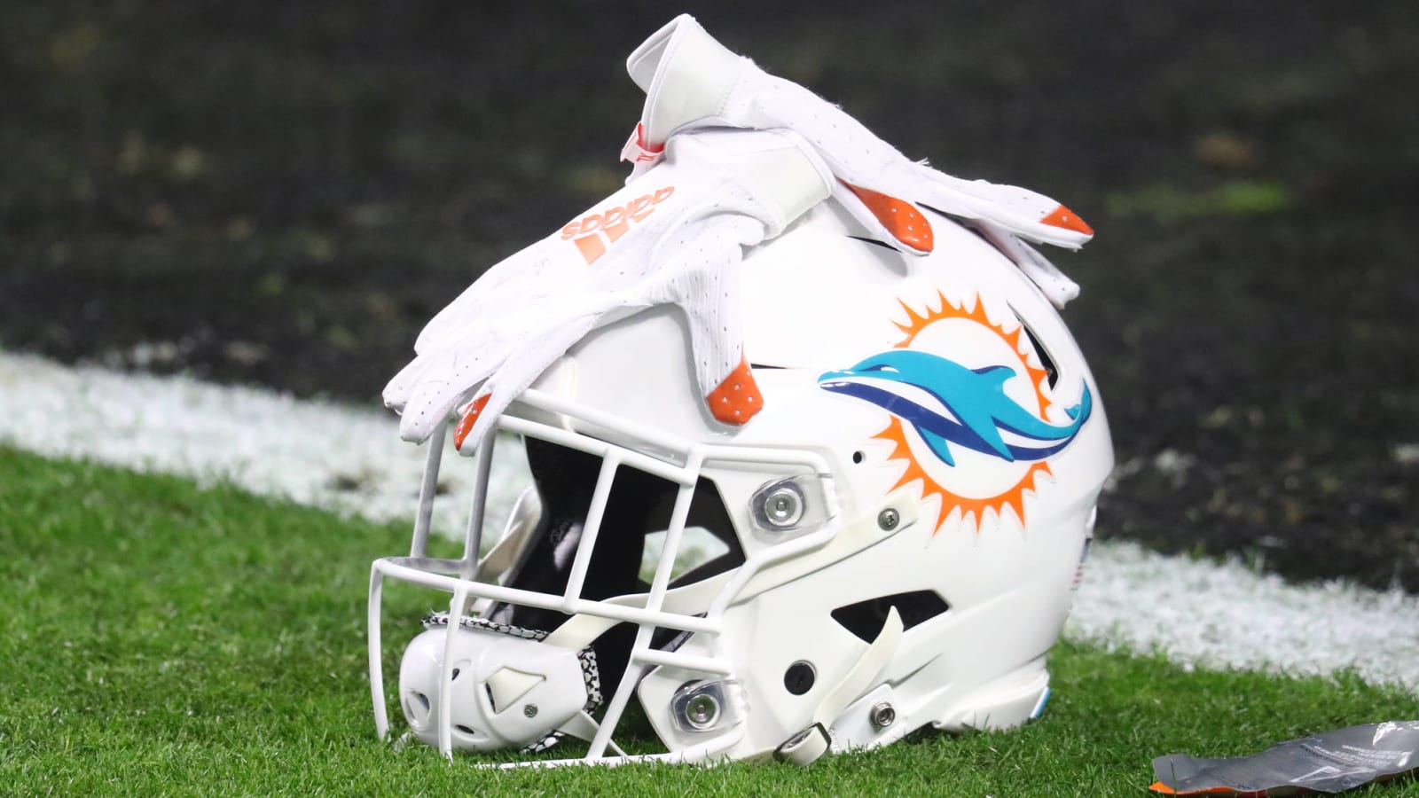 Mike McDaniel a finalist for Dolphins' HC job?