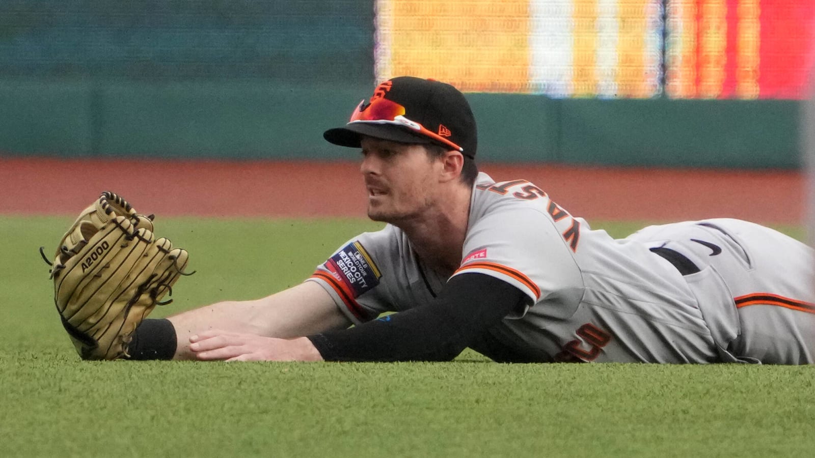 Mike Yastrzemski to get MRI on tight left hamstring after Giants' win – NBC  Sports Bay Area & California