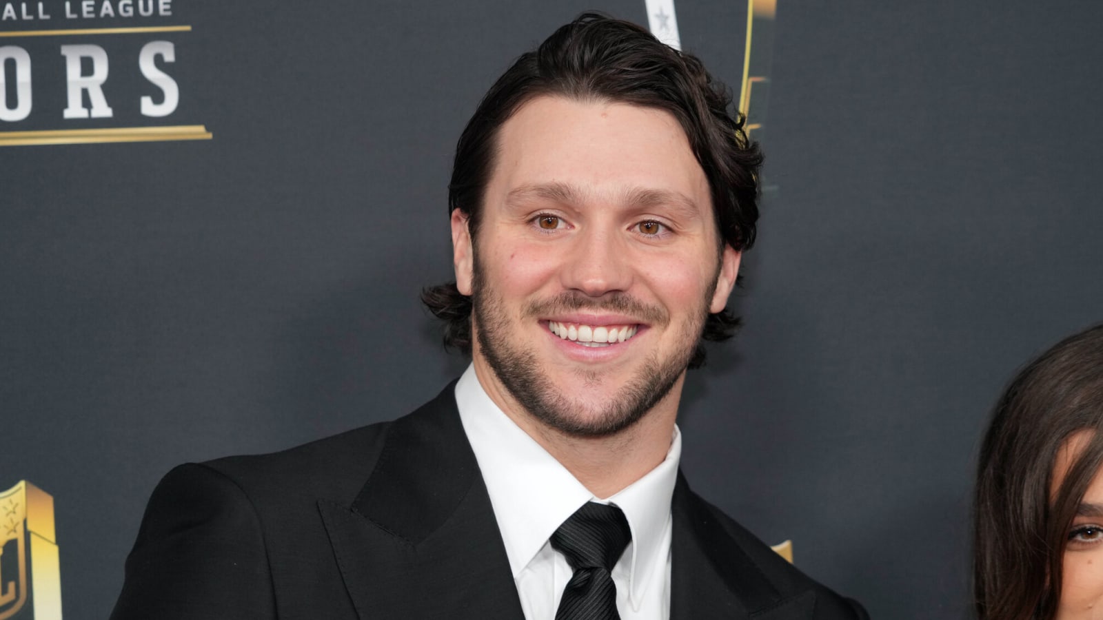 Bills QB Josh Allen Wins Art Rooney Sportsmanship Award