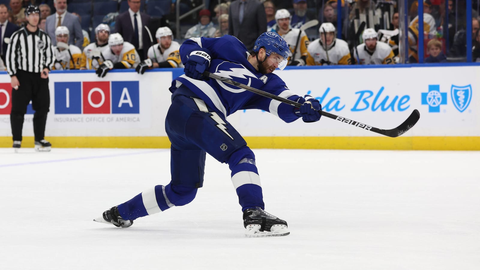 Lightning’s Hedman Reaches Another Milestone With 1000th Game