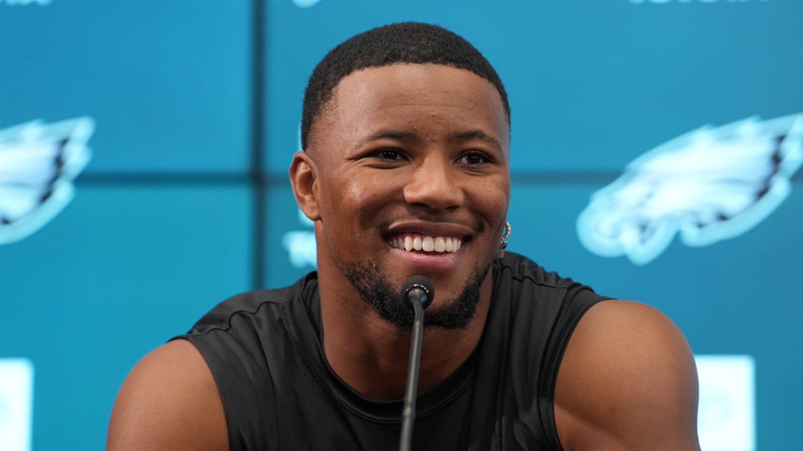 Saquon Barkley gets 'slimed' for Eagles debut