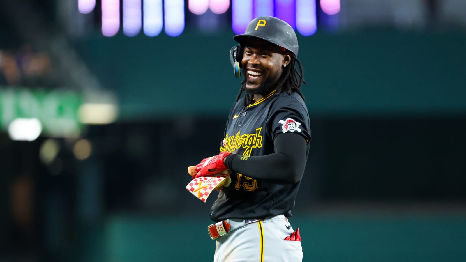  Pirates Will Transition Oneil Cruz to Center Field