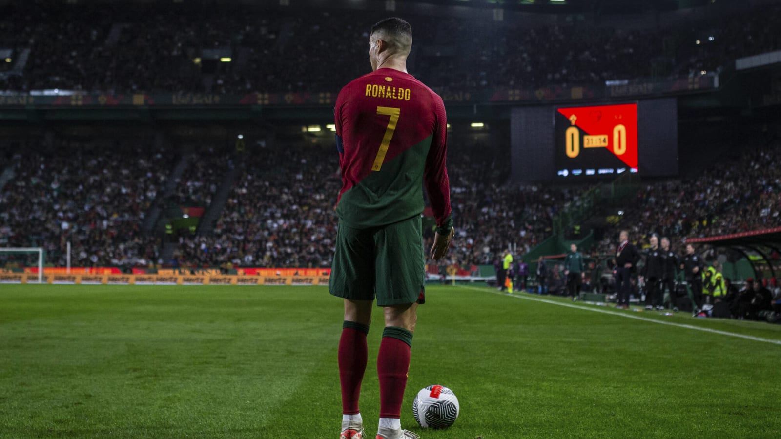 Cristiano Ronaldo or Lionel Messi? – Crystal Palace player who played against both gives his opinion