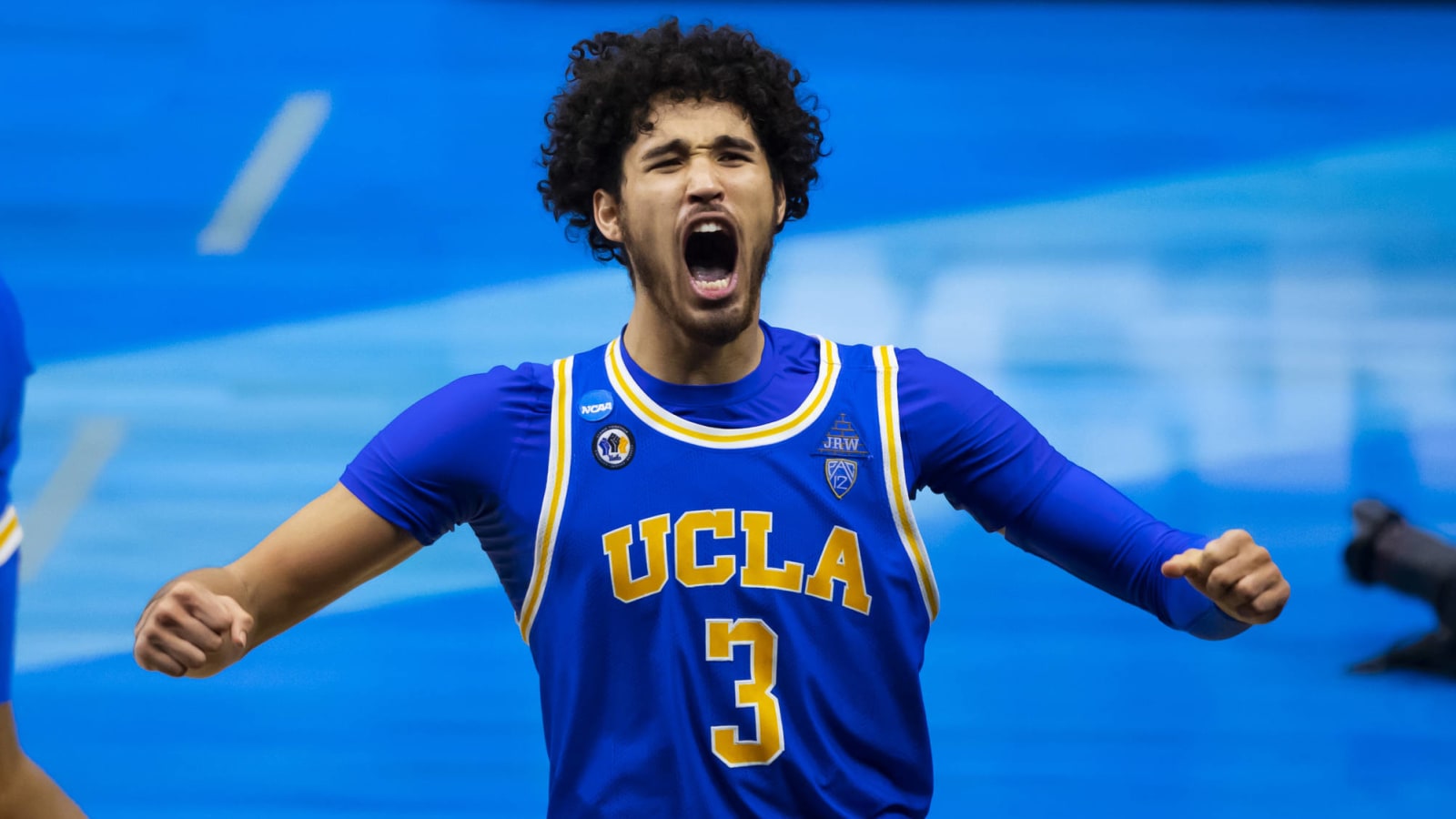 Watch: UCLA's Johnny Juzang got huge family surprise ahead of Final Four