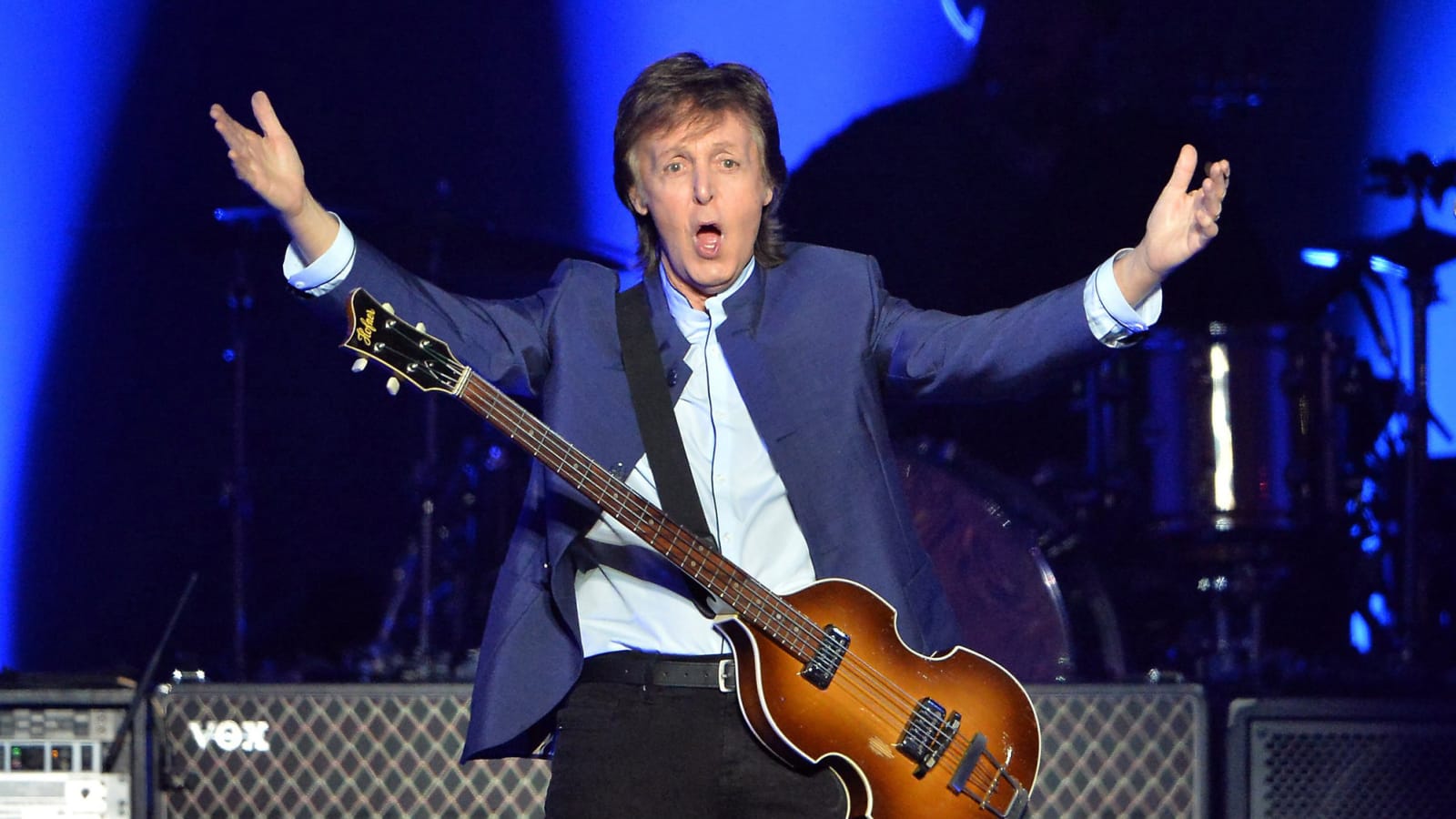 McCartney and Simon headline musical guests for "SNL 50"