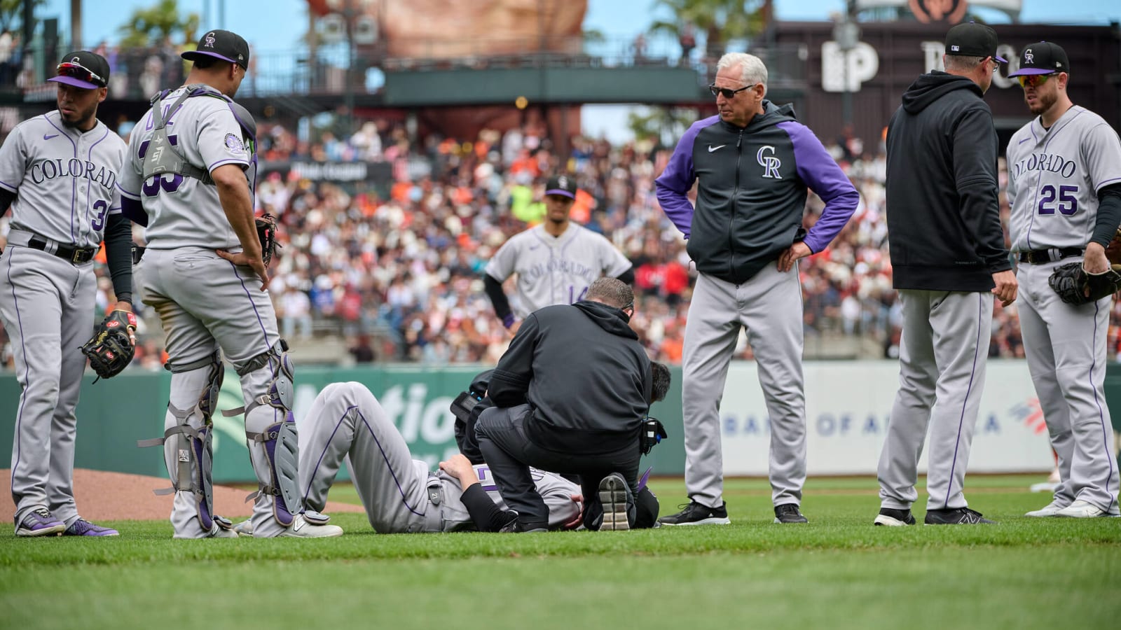 Rockies starter goes down in agony with injury