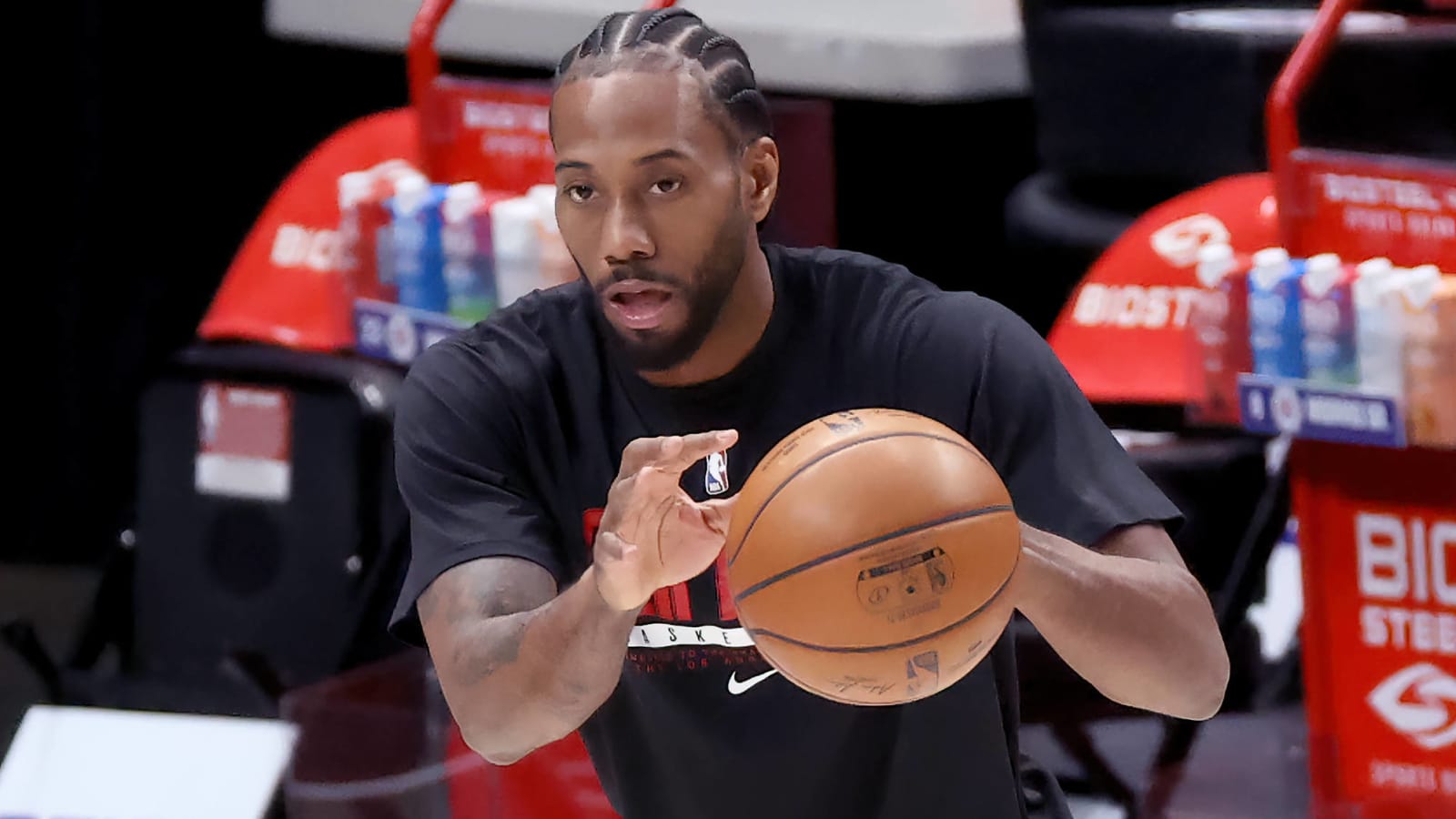 Kawhi expected to stay with Clippers but 'intrigued' by Heat?