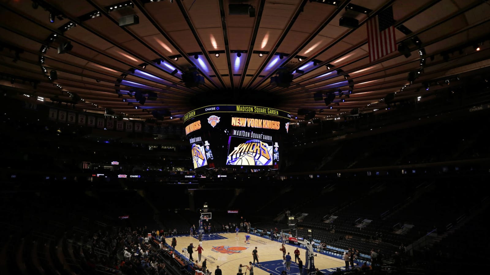 Knicks open to using cap room to take on unwanted contracts