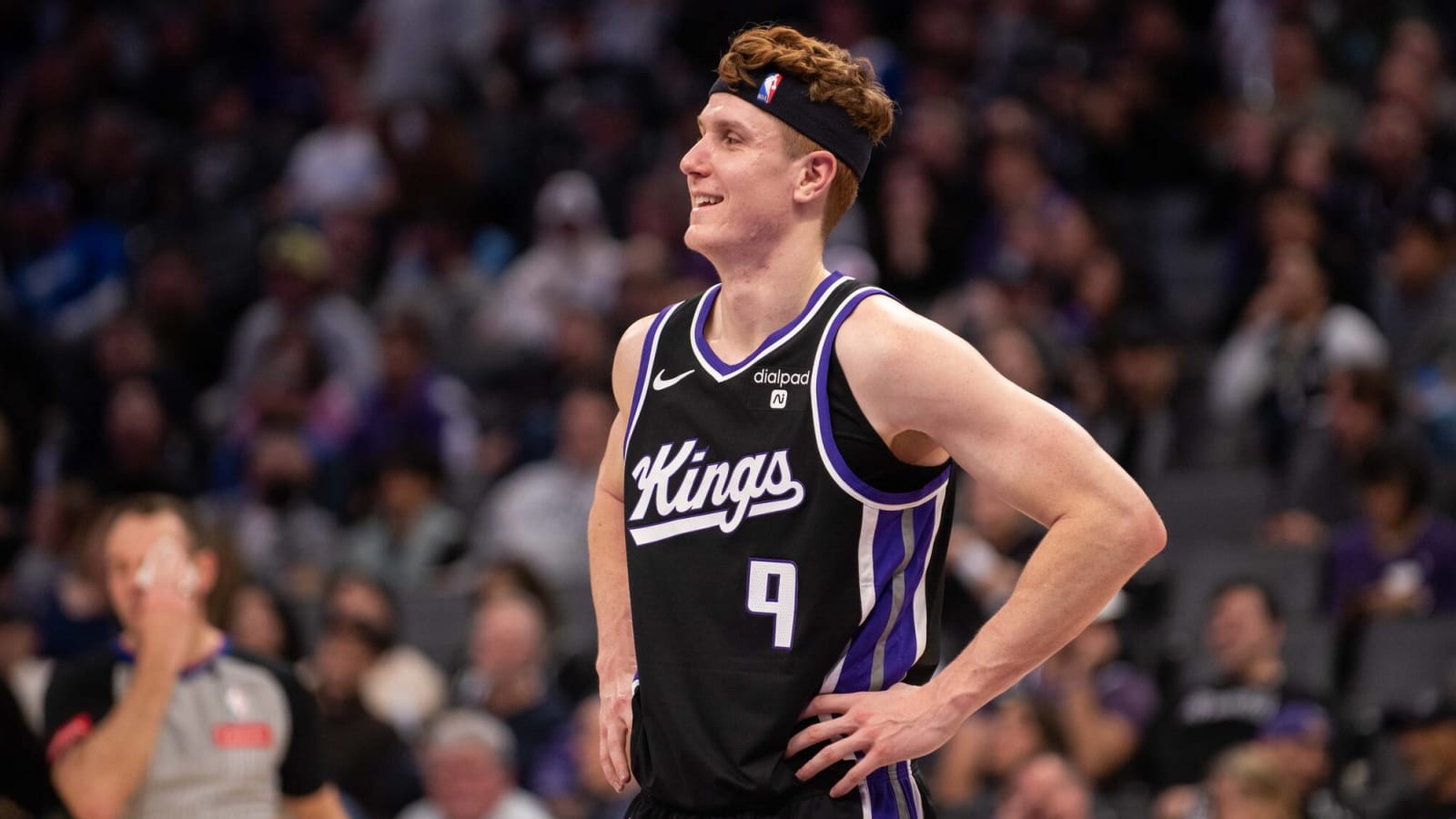 Kings’ Kevin Huerter Suffers Dislocated Shoulder, Labral Tear