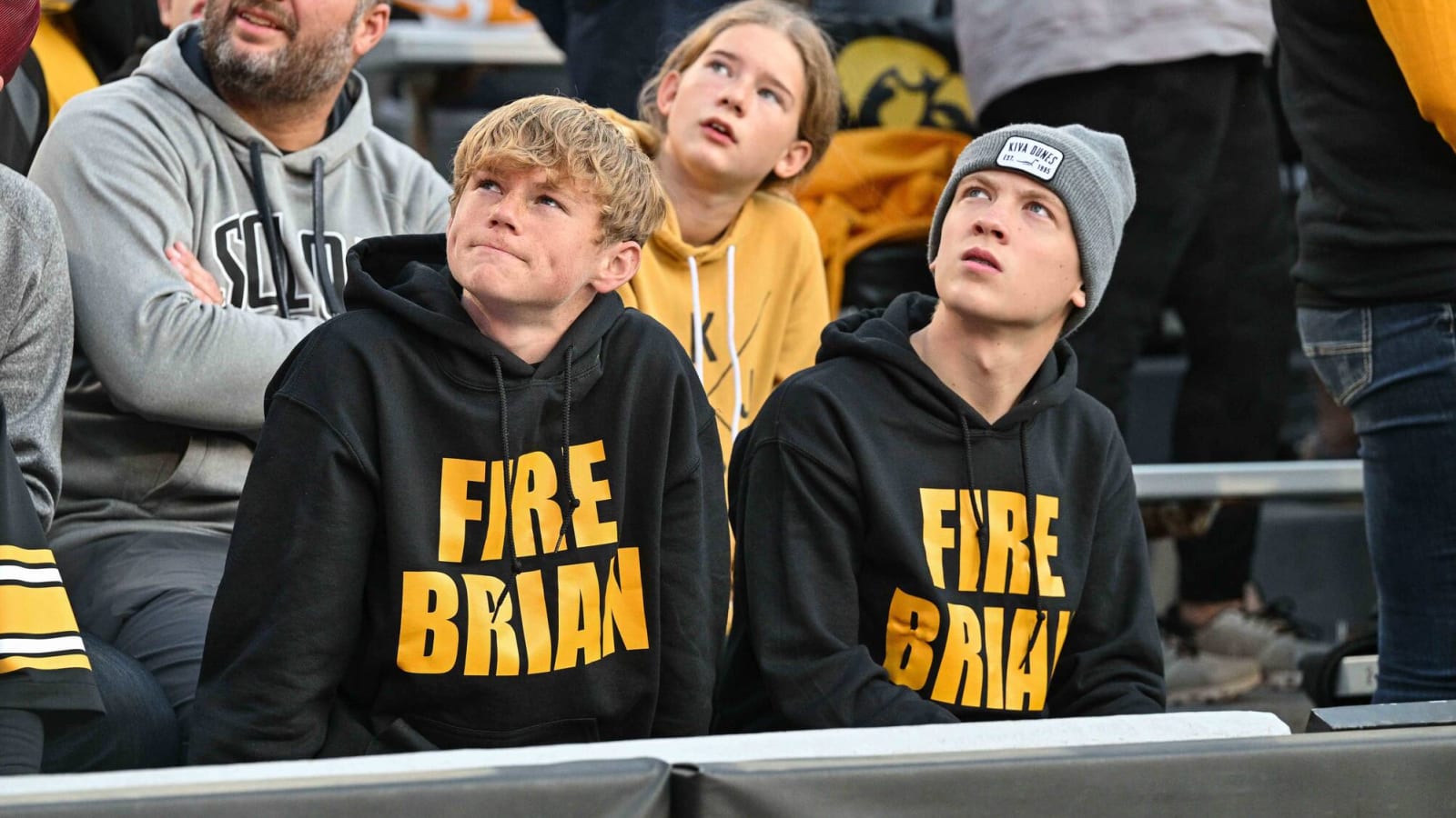 Iowa fans wish a cheerful goodbye to inept OC Brian Ferentz