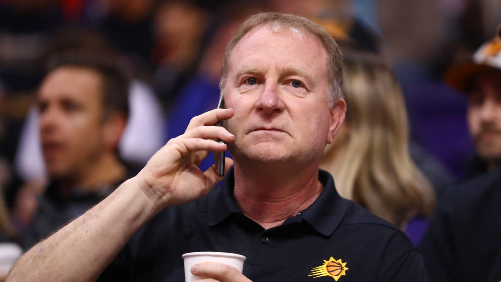 Wife of Robert Sarver sent messages to former Suns employees?
