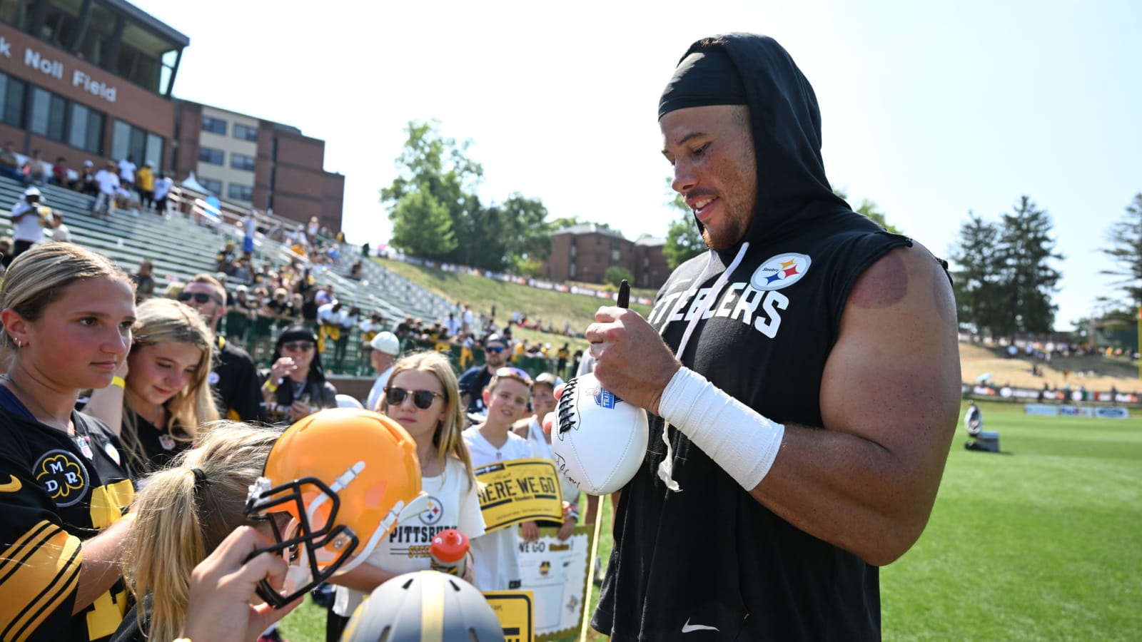Steelers OLB Alex Highsmith Takes Step Forward in Injury Rehab
