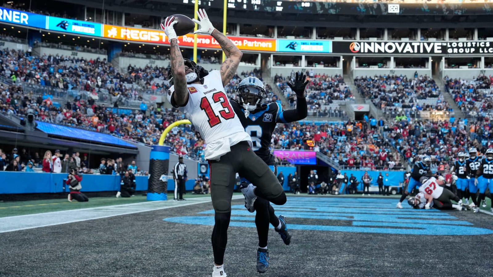 Buccaneers' Mike Evans makes absurd TD catch vs. Panthers