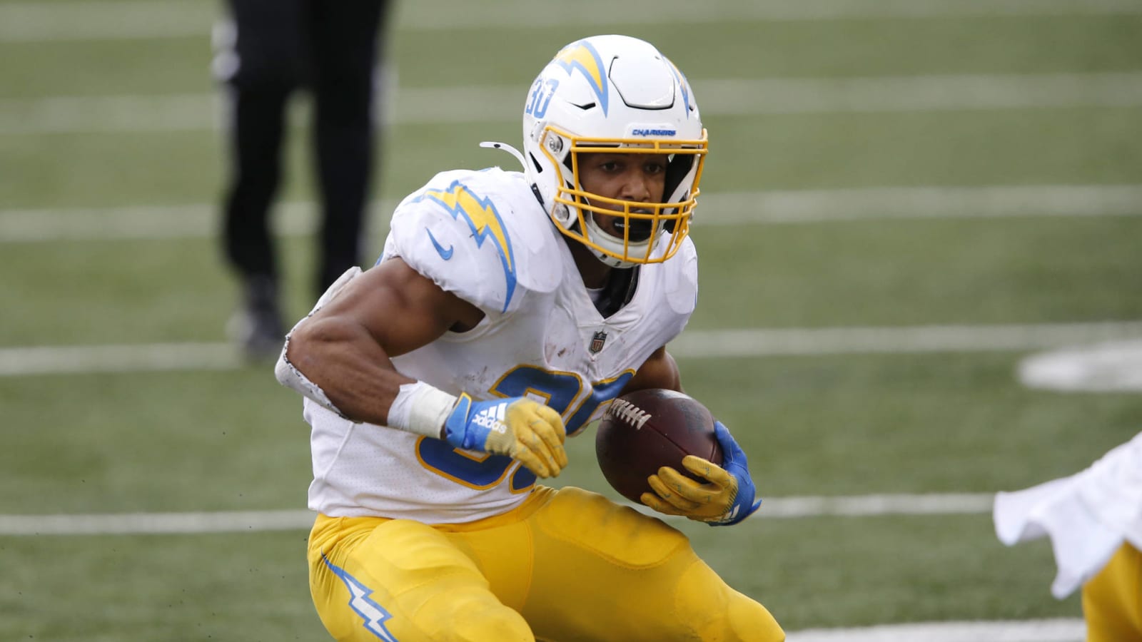 Pittsburgh Steelers 37-41 Los Angeles Chargers: Austin Ekeler scores four  touchdowns as Chargers win thriller, NFL News