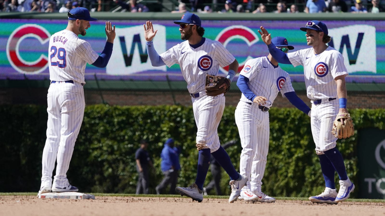 Cubs Snatch Series from Brewers on Cinco de Mayo