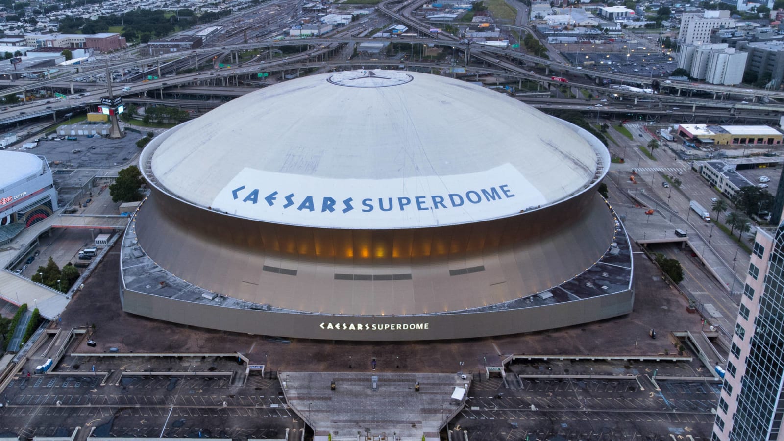 Saints' Caesars Superdome roof catches fire